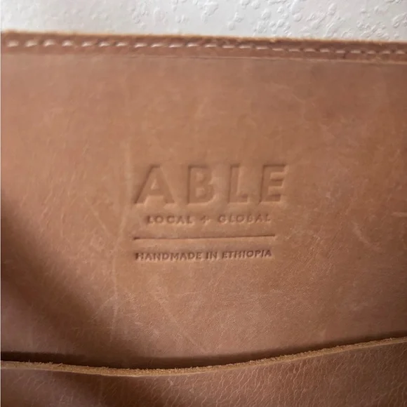 Classic Tan Leather Tote Bag ABLE Elsabet - like new - Picture 2 of 4